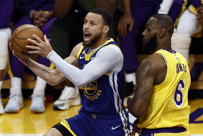 KAIYUN官网-皇家马德里观众热烈欢呼！，库里迎来十赛季出色发挥赛场气氛高涨的简单介绍